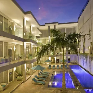 Aq-va & Seminyak 4* Legian (Bali)