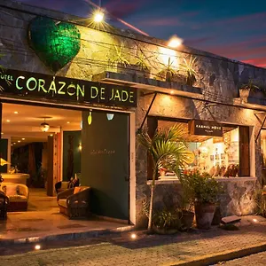 https://corazon-de-jade.quintano-roohotels.com